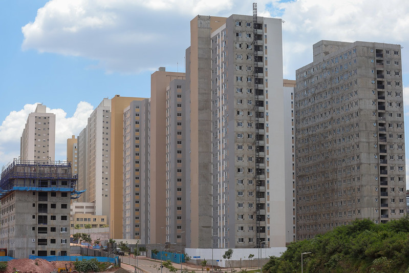 Prefeitura de SP multa em R$ 31 milhões construtoras de moradias populares