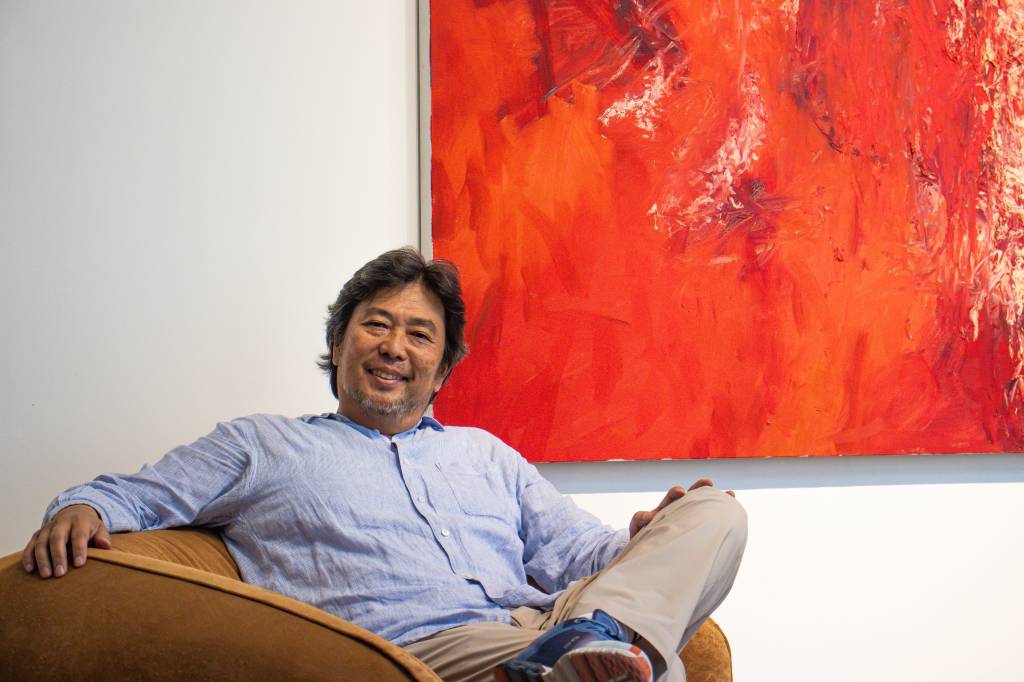 Galeria de arte inaugura dentro de uma paróquia