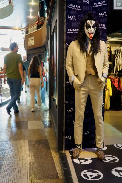 Itens vendidos na galeria: 450 lojas Itens vendidos na galeria: 450 lojas