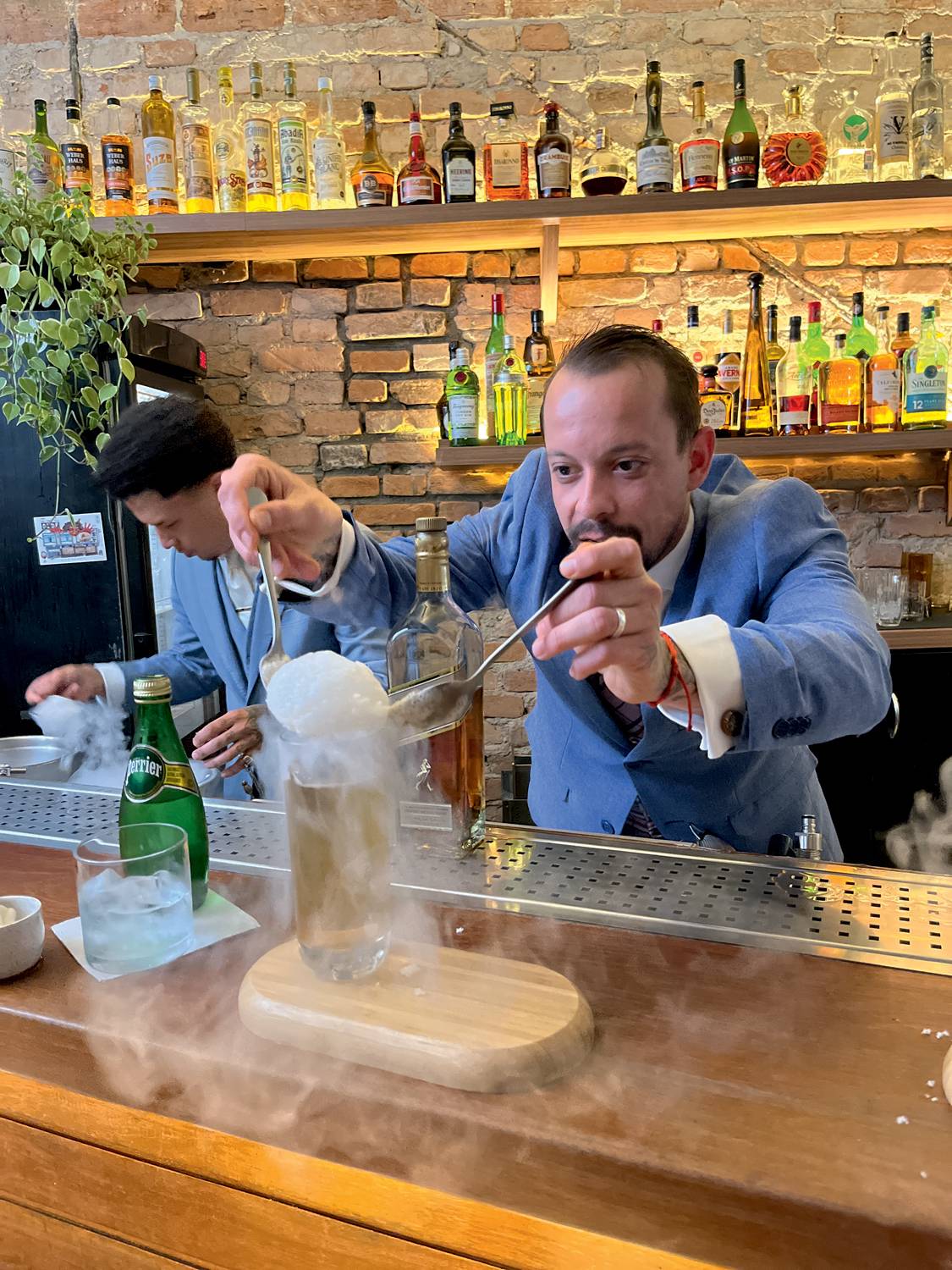Santana Bar realiza experiência intimista de coquetelaria para 7 pessoas