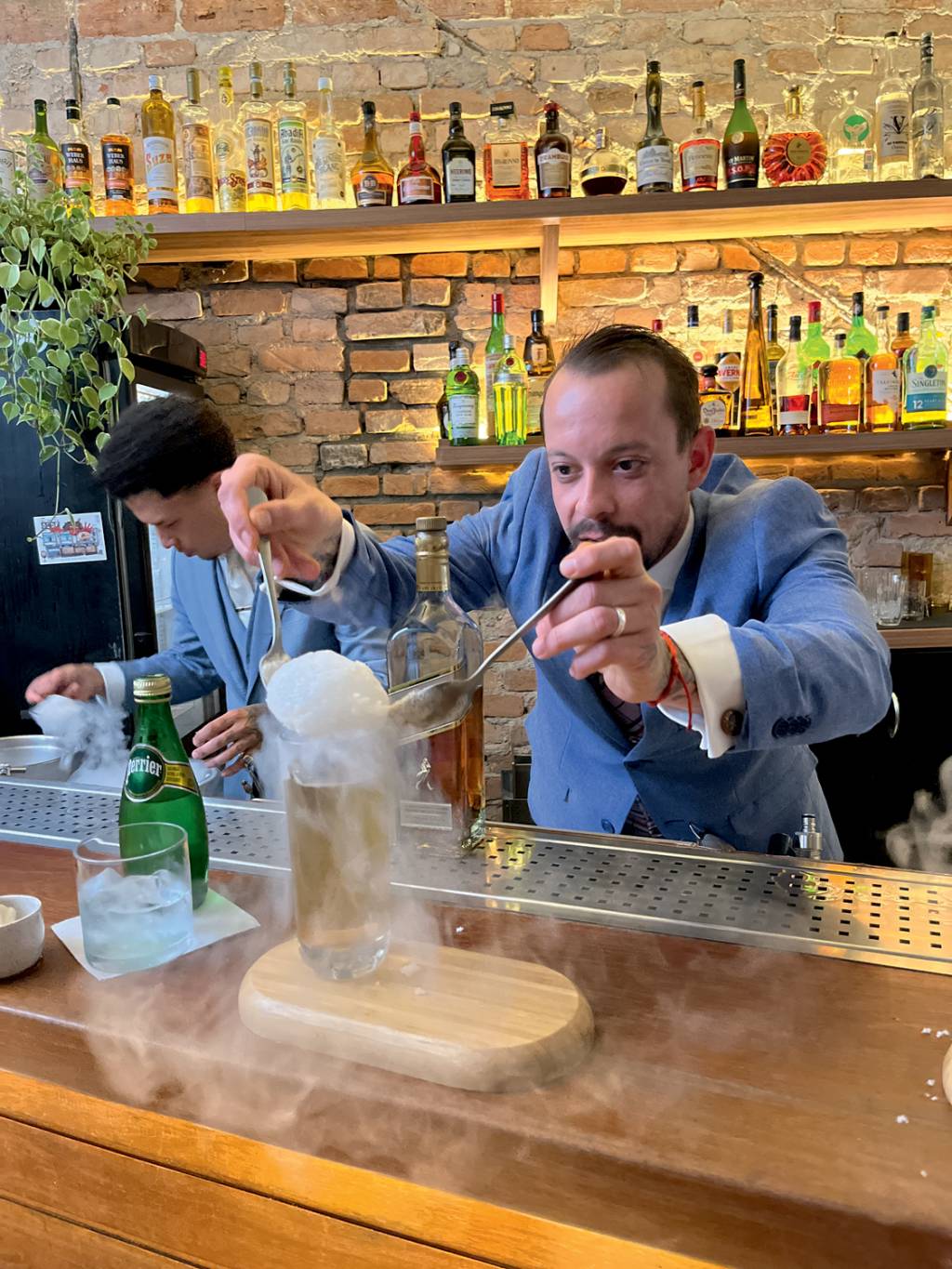 Santana Bar realiza experiência intimista de coquetelaria para 7 pessoas