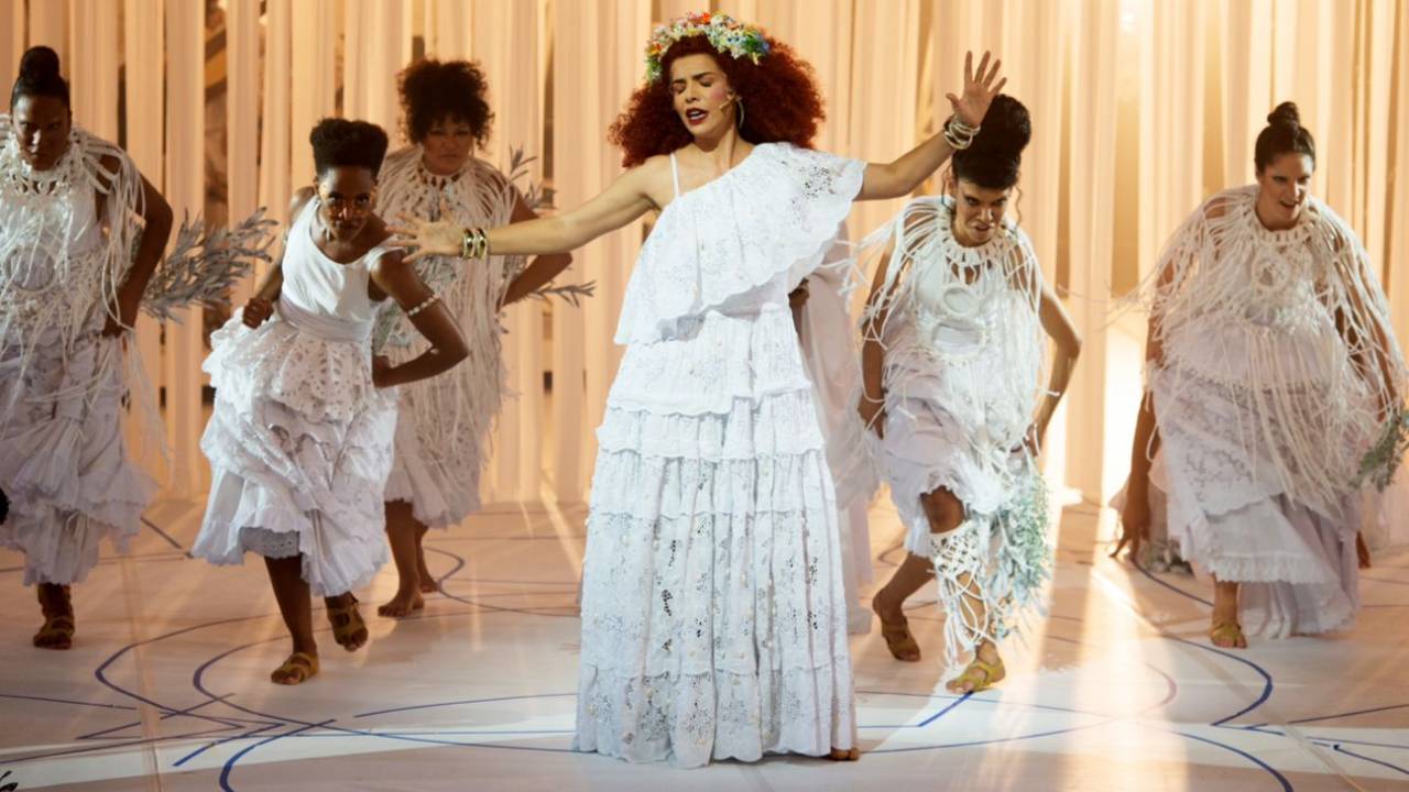 Vanessa da Mata: tributo a Clara