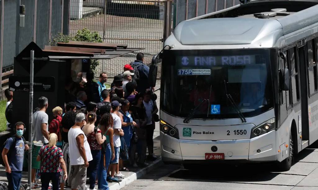 Passagem de ônibus em São Paulo sobe para R$ 5 a partir de segunda (6)