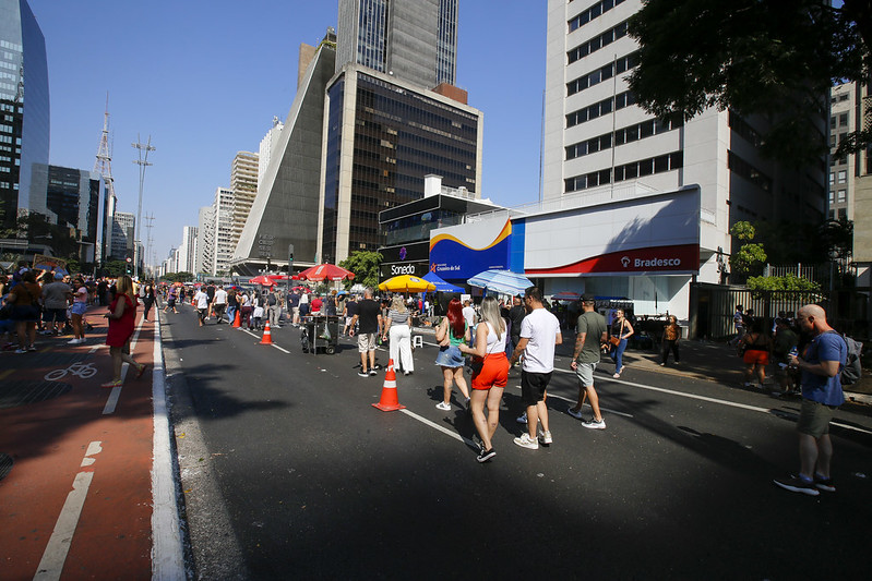 Avenida Paulista vira academia a céu aberto neste domingo (9)