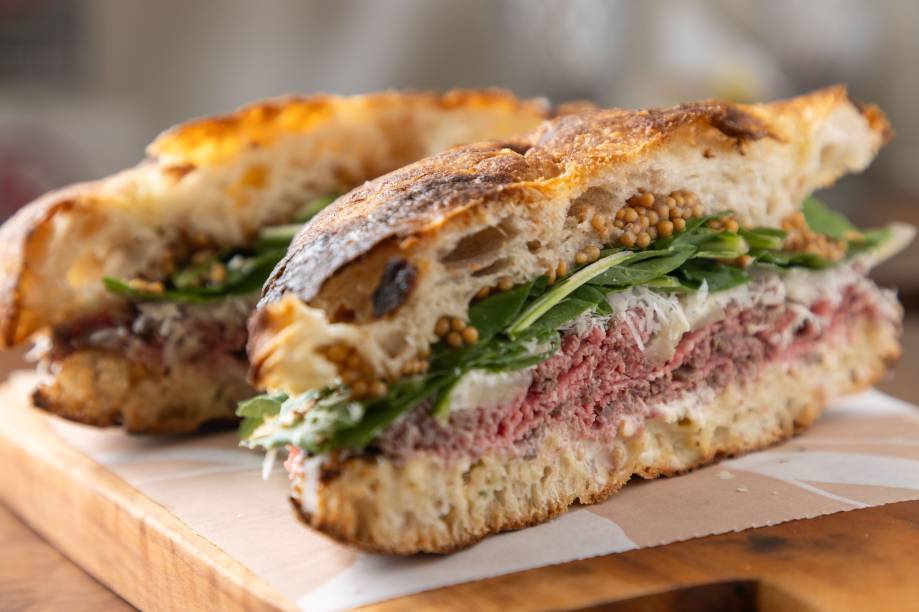 Oli Pane i Salumeria: sanduíche de rosbife caseiro