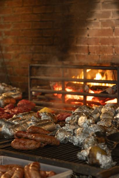Fuego Celeste: carnes na grelha uruguaia Fuego Celeste: carnes na grelha uruguaia