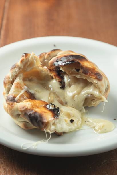 Fuego Celeste: empanada de queijo com cebola Fuego Celeste: empanada de queijo com cebola