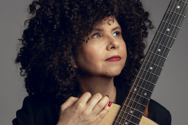 Roberta Campos canta temas íntimos e doces em novo disco ‘Coisas de Viver’