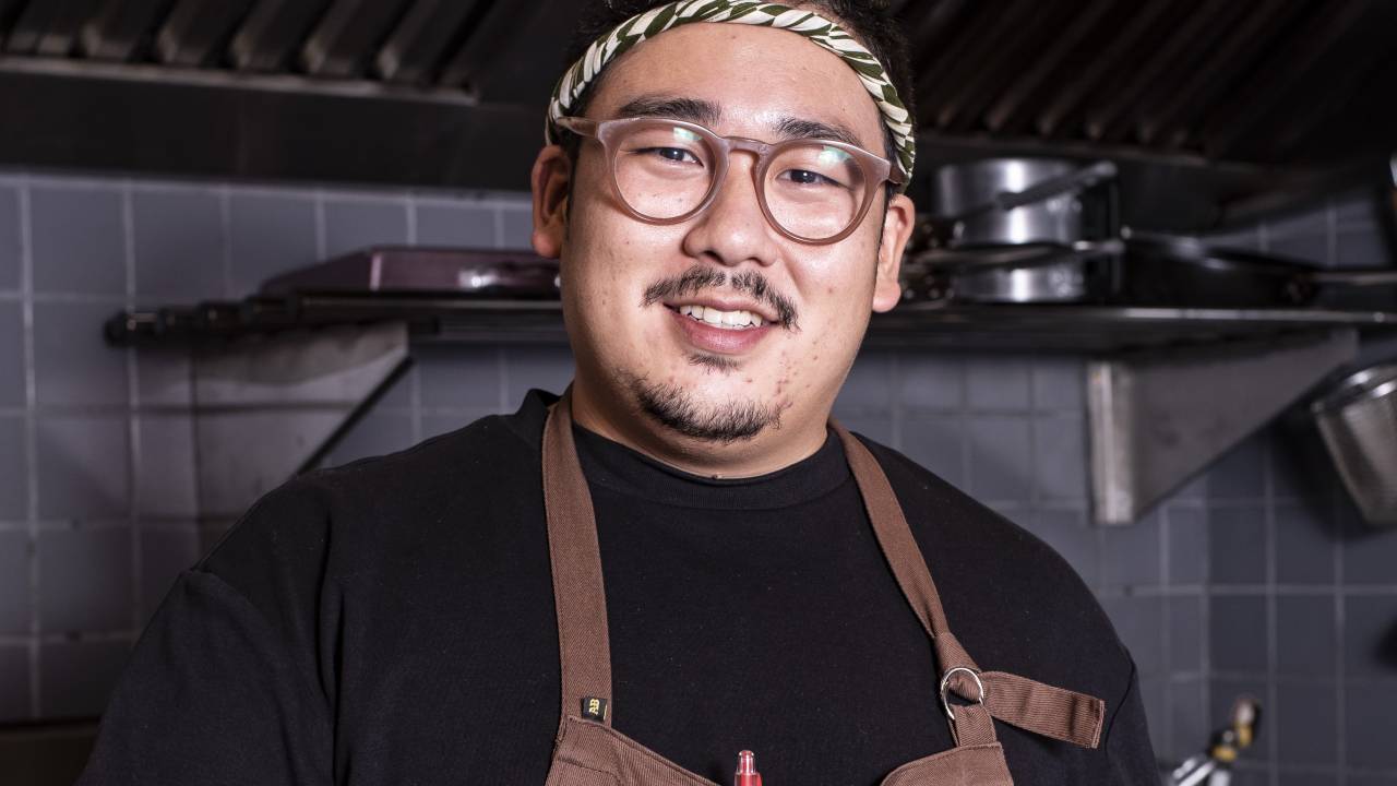 Toshi Akuta - Izakaya Otoshi