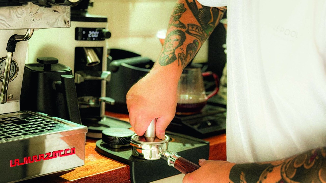 Le Pool Coffee Roasters: microtorrefação compra grãos de pequenos produtores