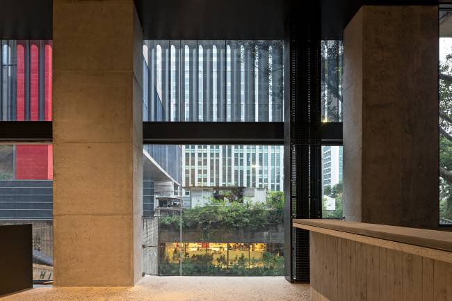 masp pietro bardi Vista do térreo do prédio novo do Masp