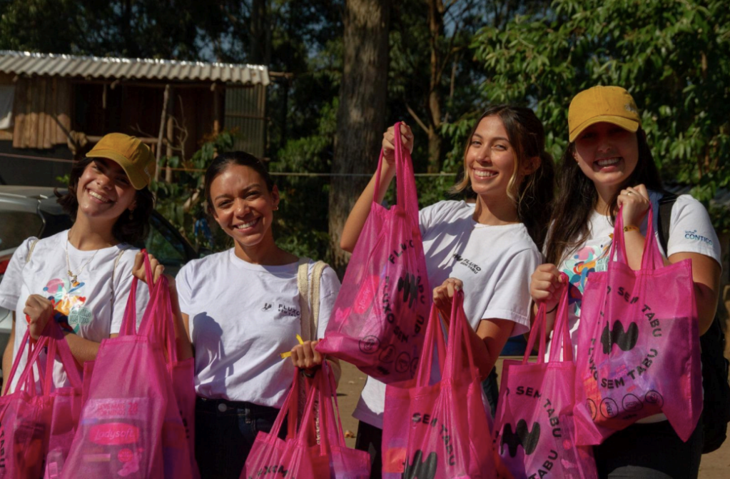 ONG de combate à pobreza menstrual criada por jovem paulistana representará o Brasil em Harvard