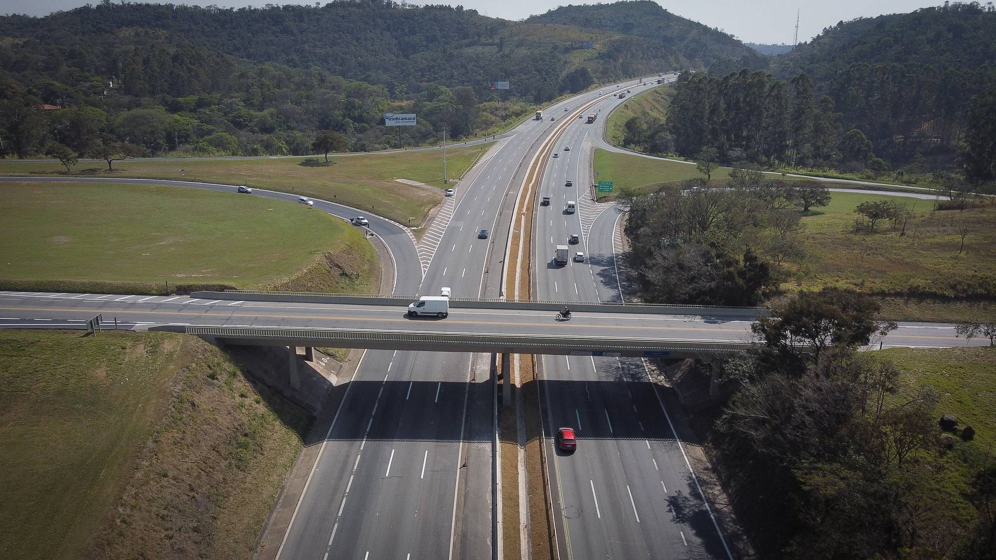 Corpus Christi: mais de 20 milhões de veículos devem circular nas rodovias de SP