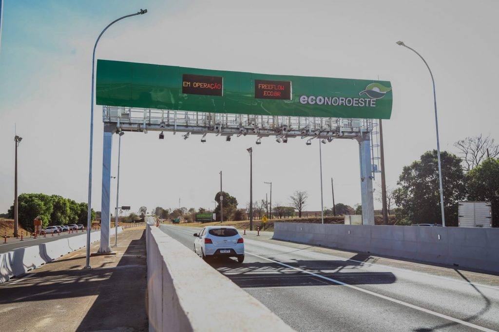 Free Flow na Rio-Santos multou mais de 600 mil motoristas
