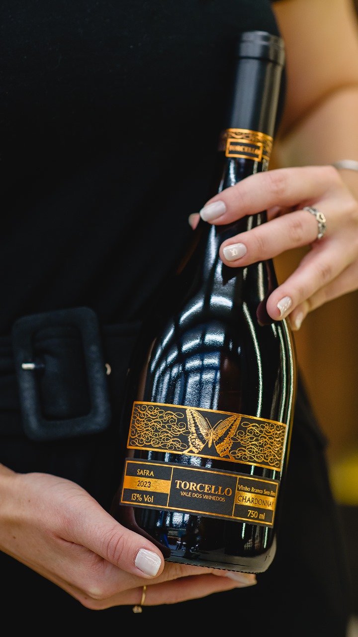 Um jantar de comida brasileira harmonizado com (adivinhe) vinho brasileiro