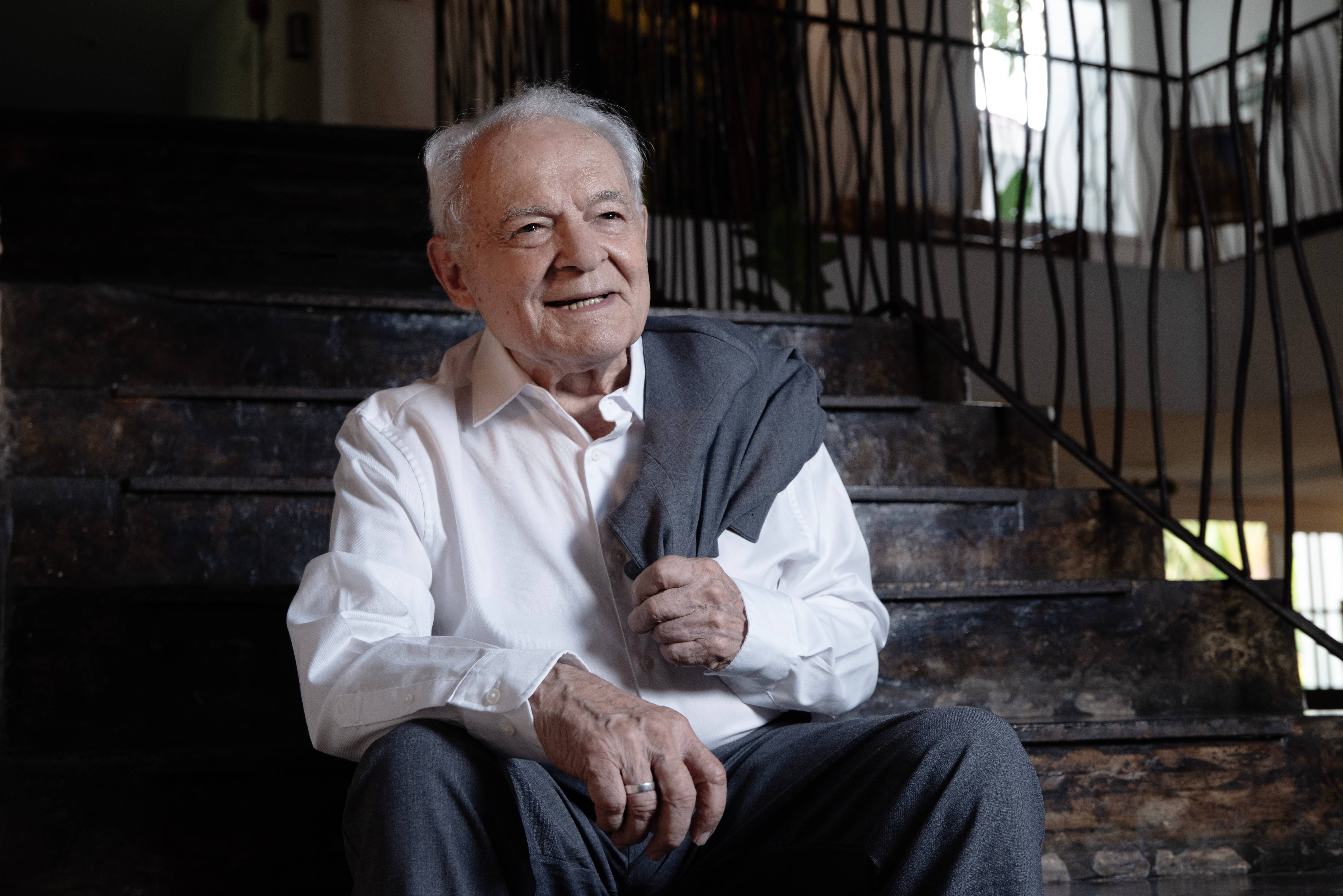 Othon Bastos estreia espetáculo com histórias dos seus 91 anos de vida