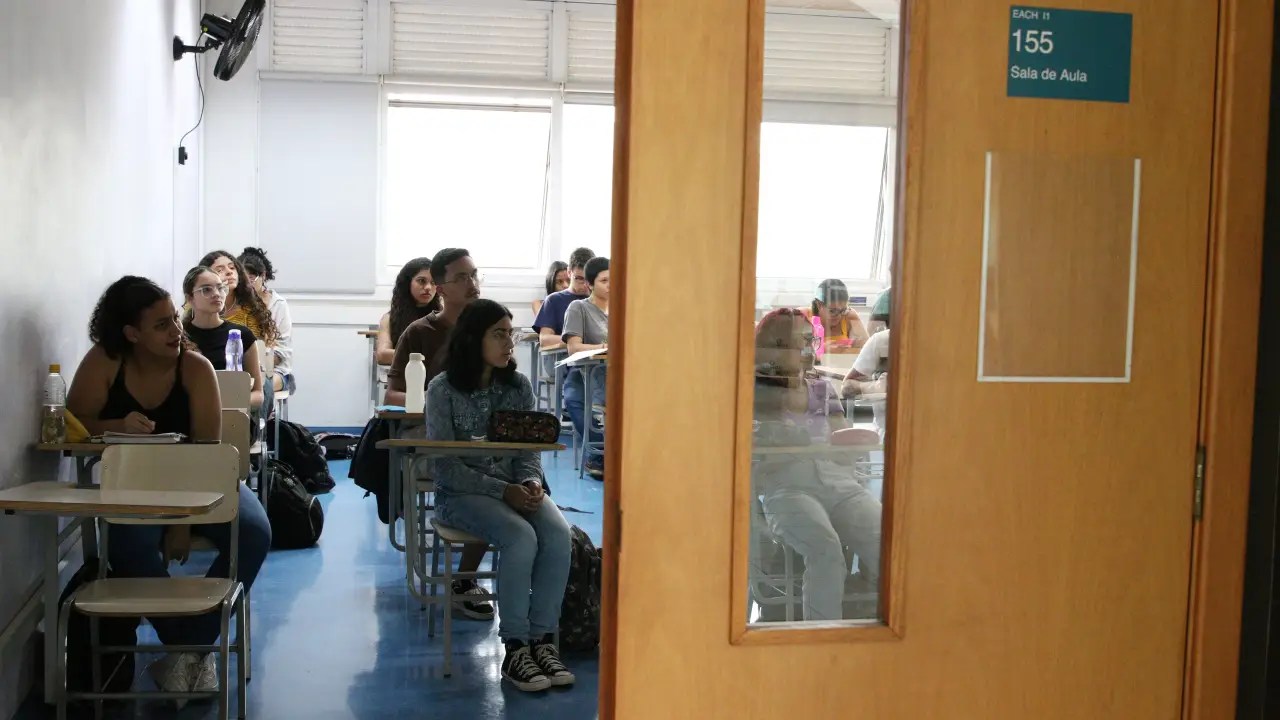 fuvest-sala-de-aula
