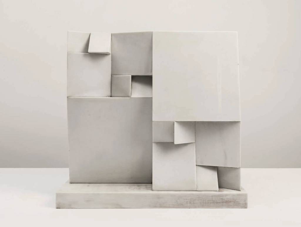 Esculturas de Sergio Camargo estão em cartaz na Galeria Raquel Arnaud