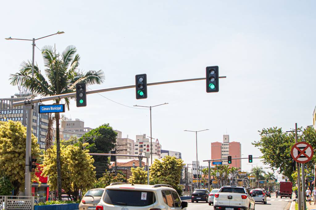 São Caetano do Sul usa IA do Google para otimizar tempo dos semáforos