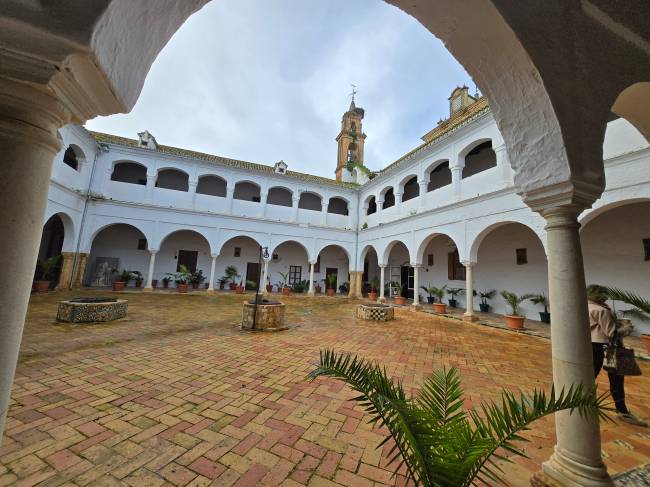 Convento das Irmãs Pobres de Santa Clara Convento-das-Irmãs-Pobres-de-Santa-Clara