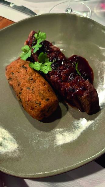 Prato do Mercearia Gadanha, de culinária alentejana: perto de passeios em Estremoz Prato do Mercearia Gadanha, de culinária alentejana: perto de passeios em Estremoz