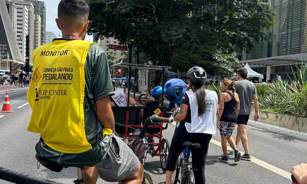 bike-tour-azul-passeio-pessoas-com-tea