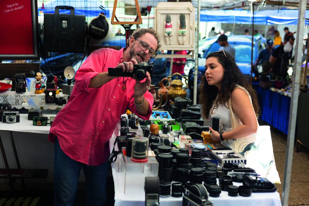 Roteiro analógico por São Paulo: cinco espaços que mantêm a nostalgia viva