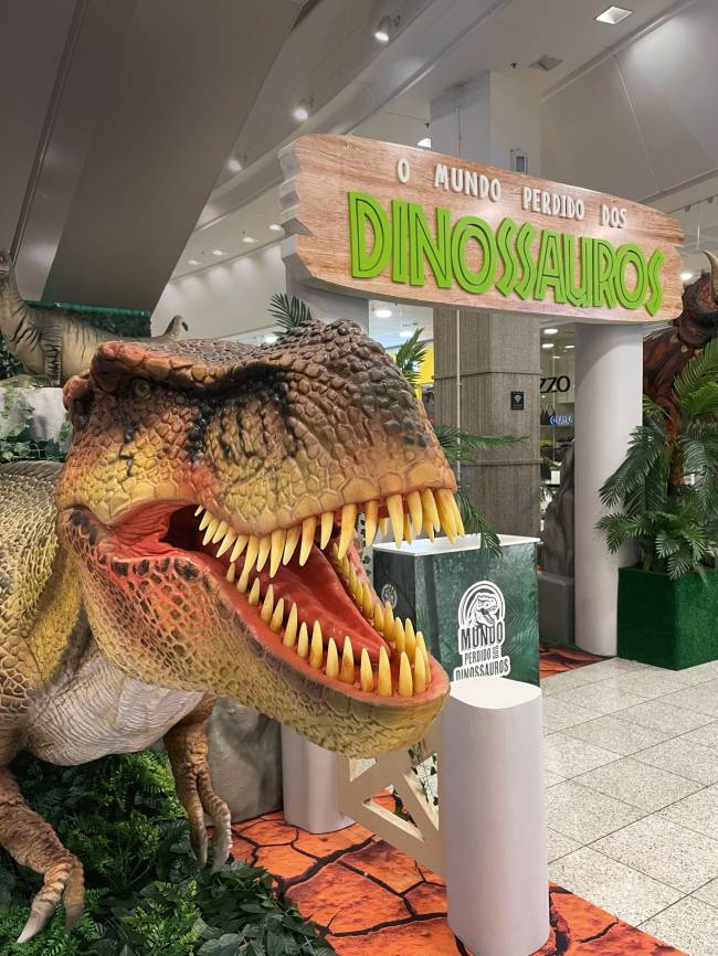 Atração temática da era jurássica está no Bourbon Shopping