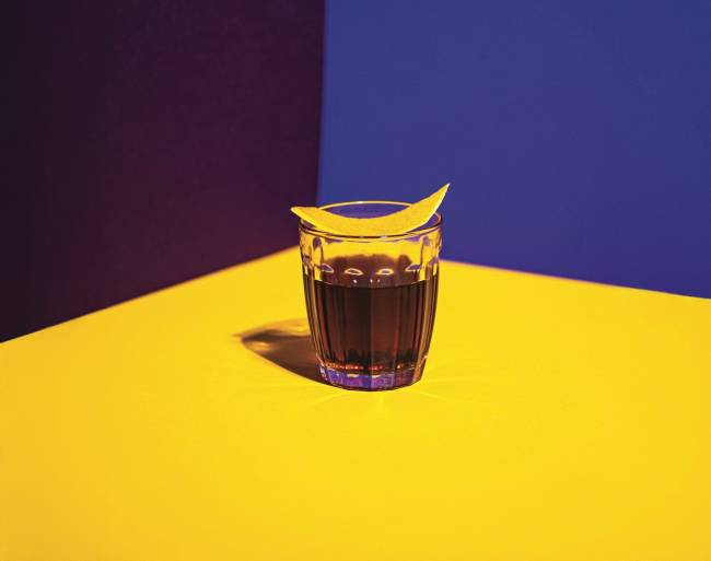 Bar Cordial, no centro, transforma ícones arquitetônicos em drinques