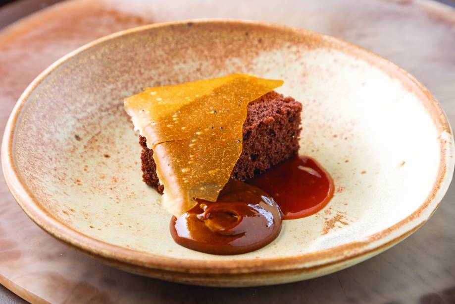 Fitó Pina Contemporânea: a sobremesa cacau e taperebá Fitó Pina Contemporânea: a sobremesa cacau e taperebá