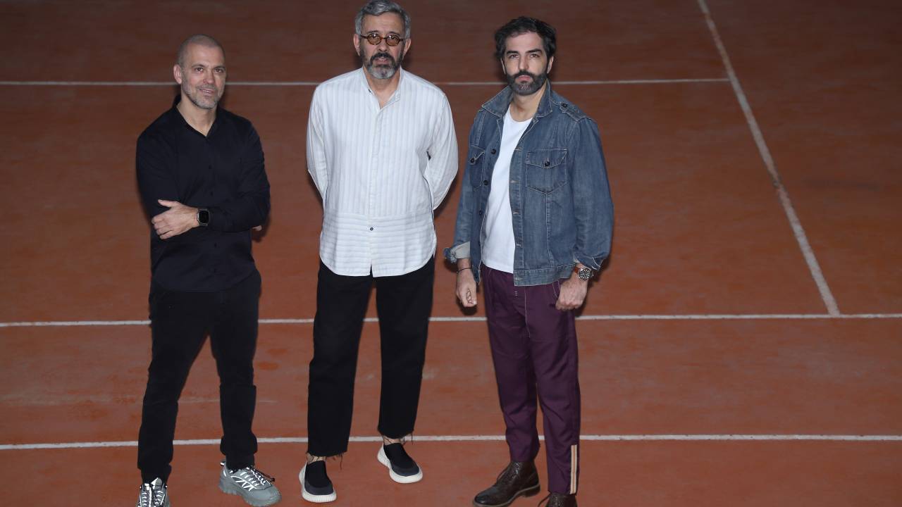 Mobiliário nacional: Elcio, Waldick e Bruno (a partir da esquerda)