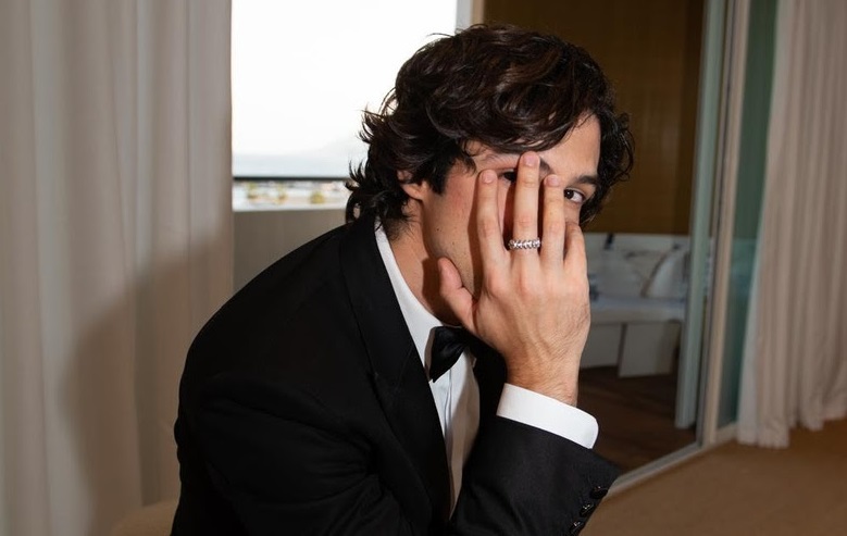 Festival de Cannes: Gabriel Leone e Wagner Moura usam joias Cartier