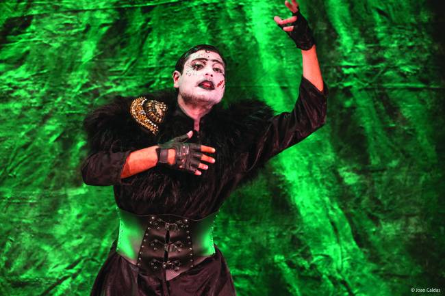 Grupo Garagem 21 encena três textos de Kafka para refletir sobre violência