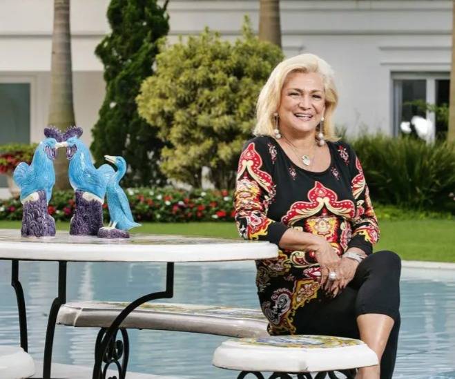 Mansão de Hebe Camargo vai a leilão com dívida de R$ 1,5 milhão