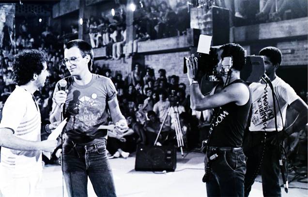 Entre 1983 e 1984, Tadeu apresentou o programa Fábrica do Som, na TV Cultura: bandas como Titãs, Ira! e Barão Vermelho passaram pelo auditório Entre 1983 e 1984, Tadeu apresentou o programa Fábrica do Som, na TV Cultura: bandas como Titãs, Ira! e Barão Vermelho passaram pelo auditório