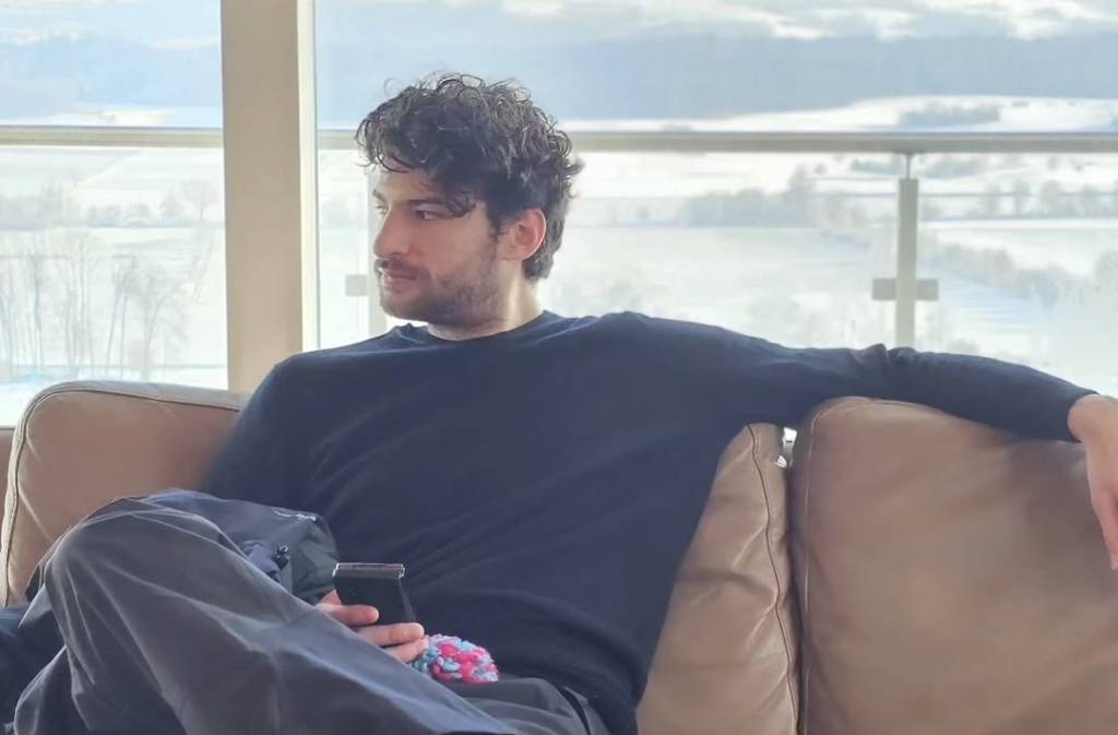 Quem é Hugo Anquier, filho de Débora Bloch e de chef de cozinha famoso