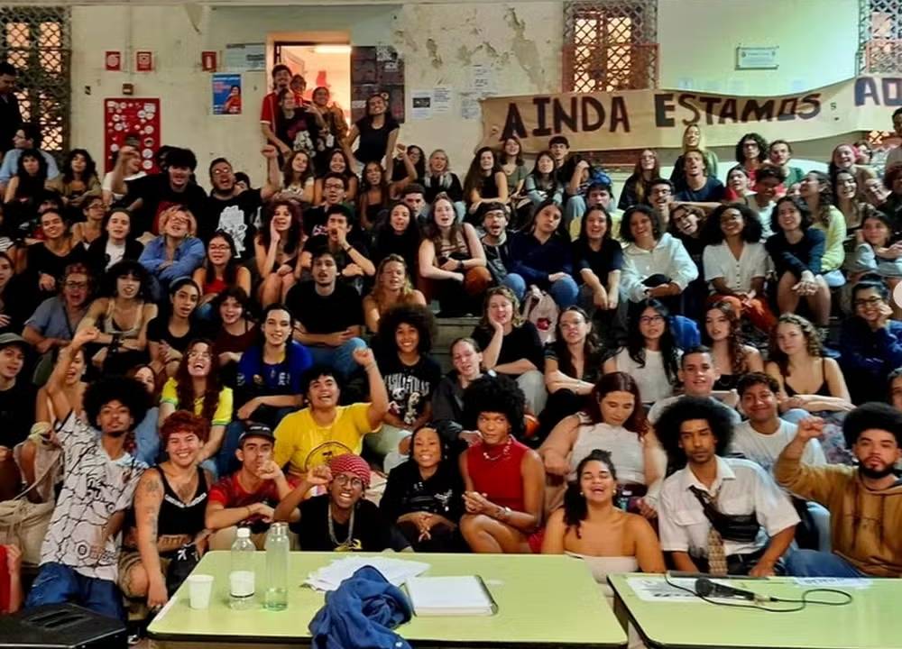 puc-sp-ocupacao-predio