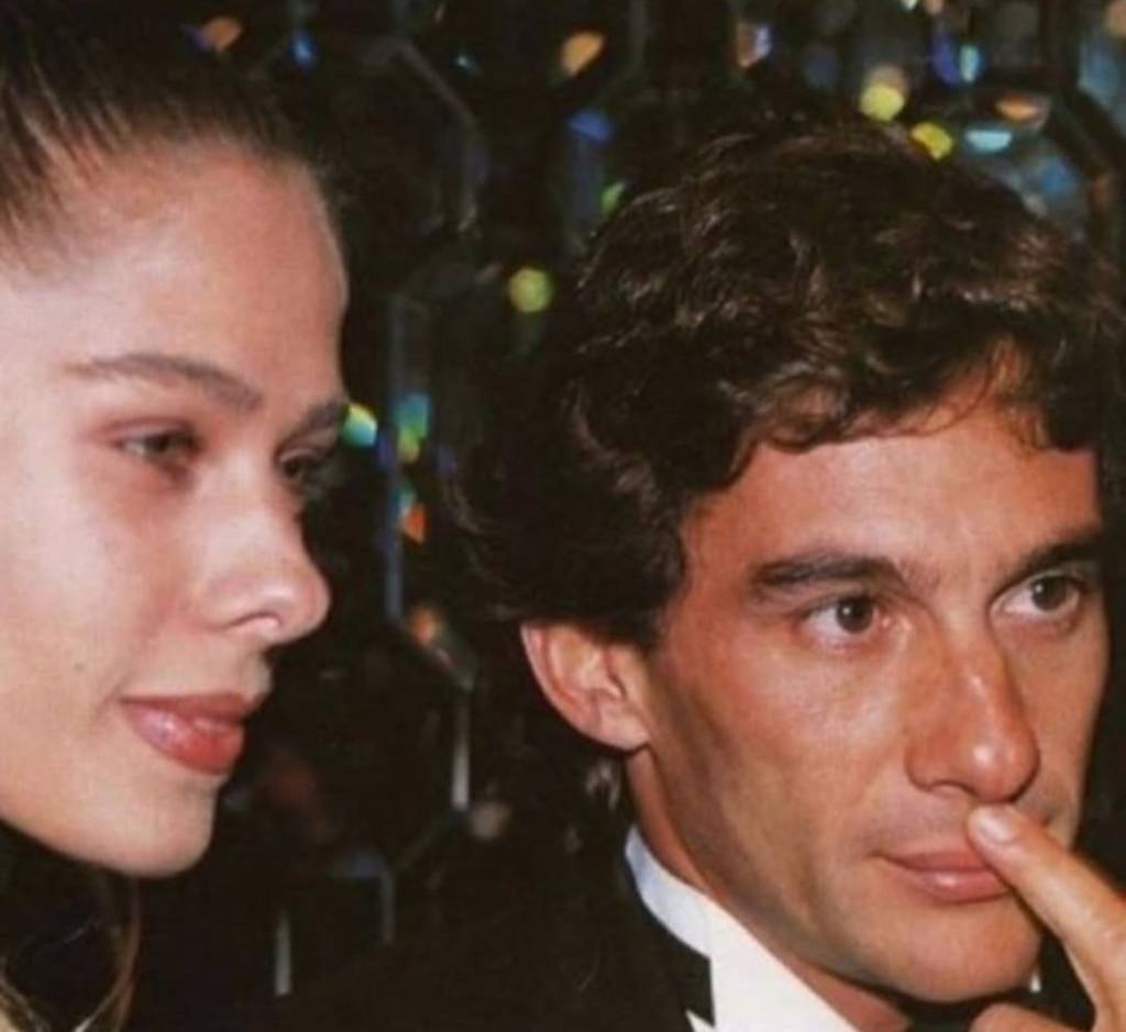 “Para sempre Ayrton”; Galisteu faz postagem nos 31 anos da morte de Senna