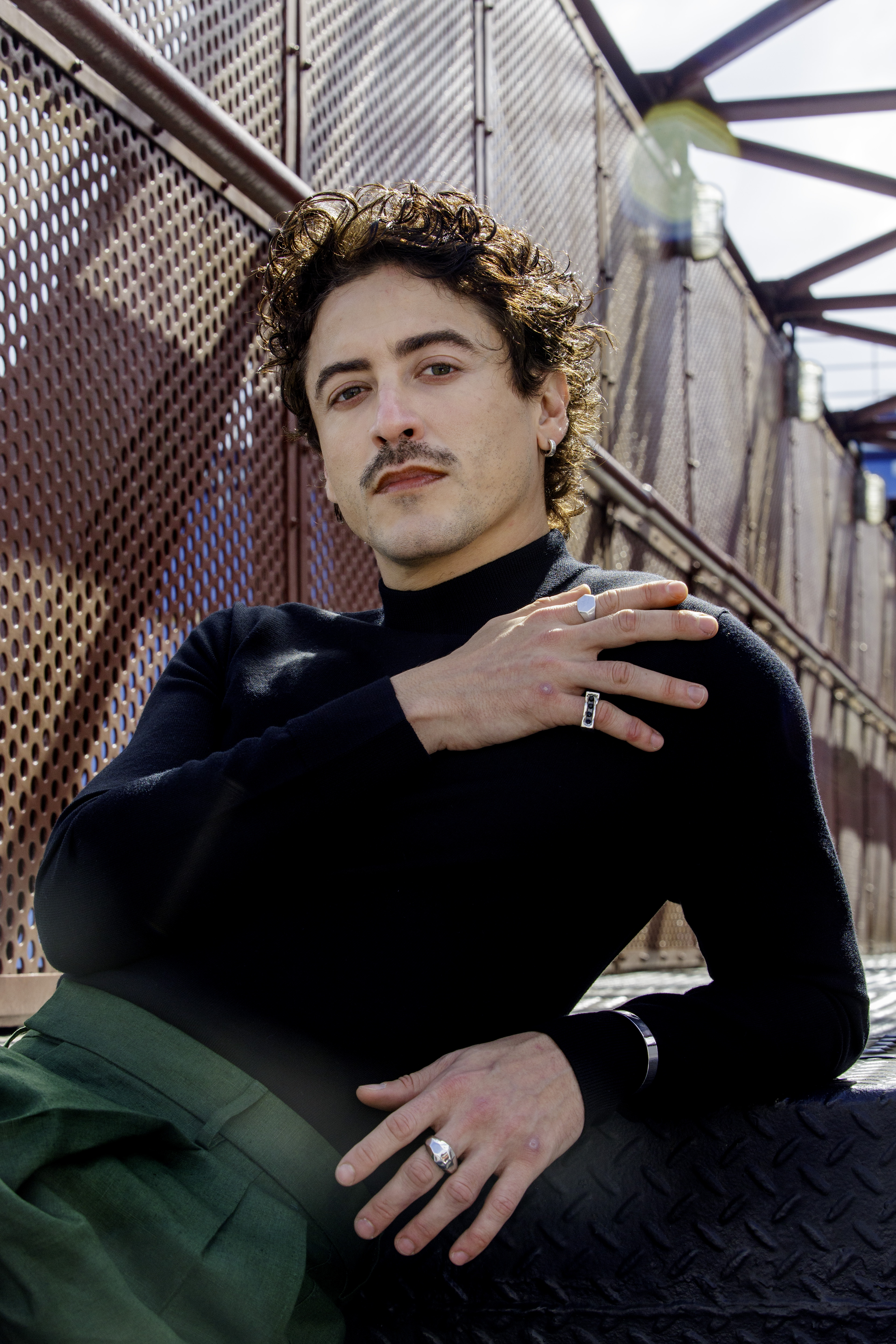 Anivers&aacute;rio e pe&ccedil;a: 34 anos completados na quinta-feira (26)