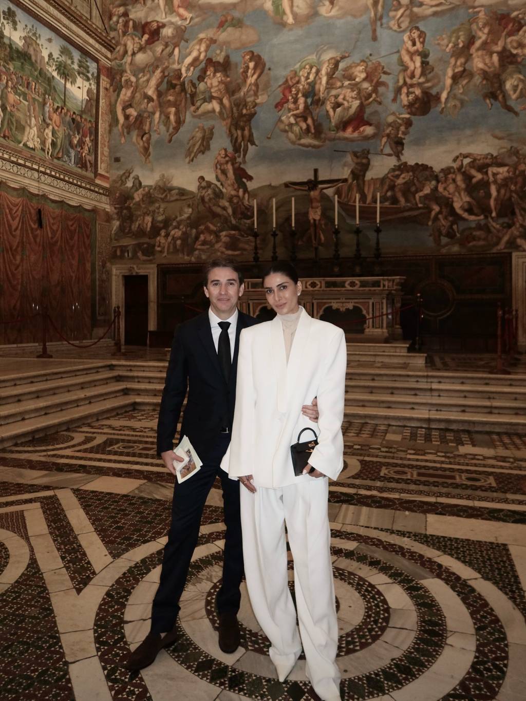 Andrea Bogosian e Popó Bueno visitam o Papa Leão XIV no Vaticano