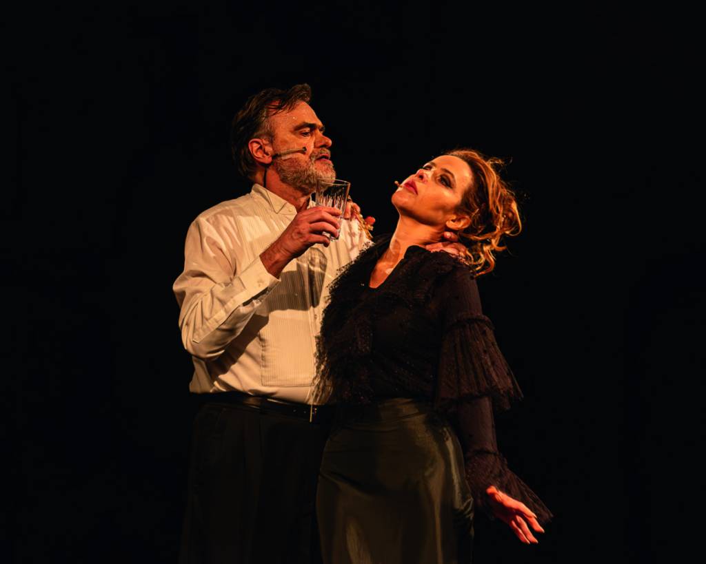 Teatro Oficina encena, simultaneamente, duas peças de Nelson Rodrigues