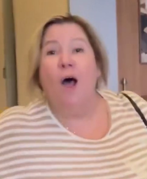 Jornalista presa por homofobia em shopping faz novos ataques um dia após ser solta