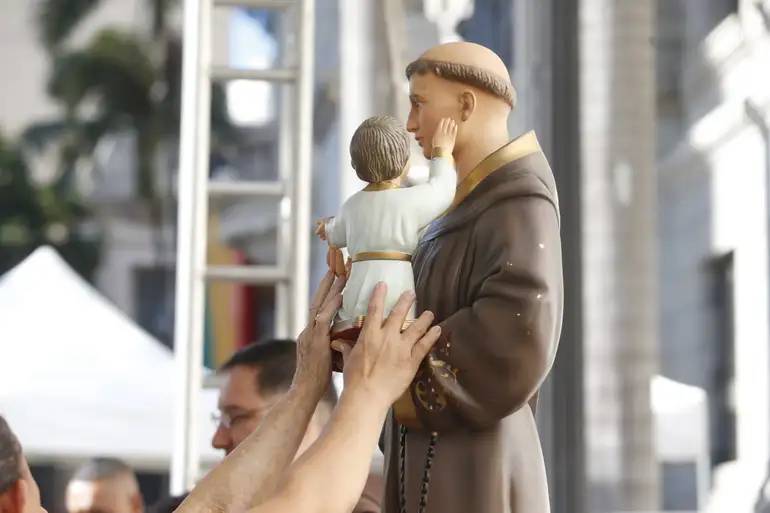 Dia de Santo Antônio: SP tem lugares de homenagem ao santo e até envio de oração on-line