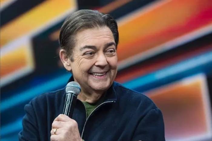 Luciana Cardoso, mulher de Faustão, diz que mansão de apresentador foi vendida
