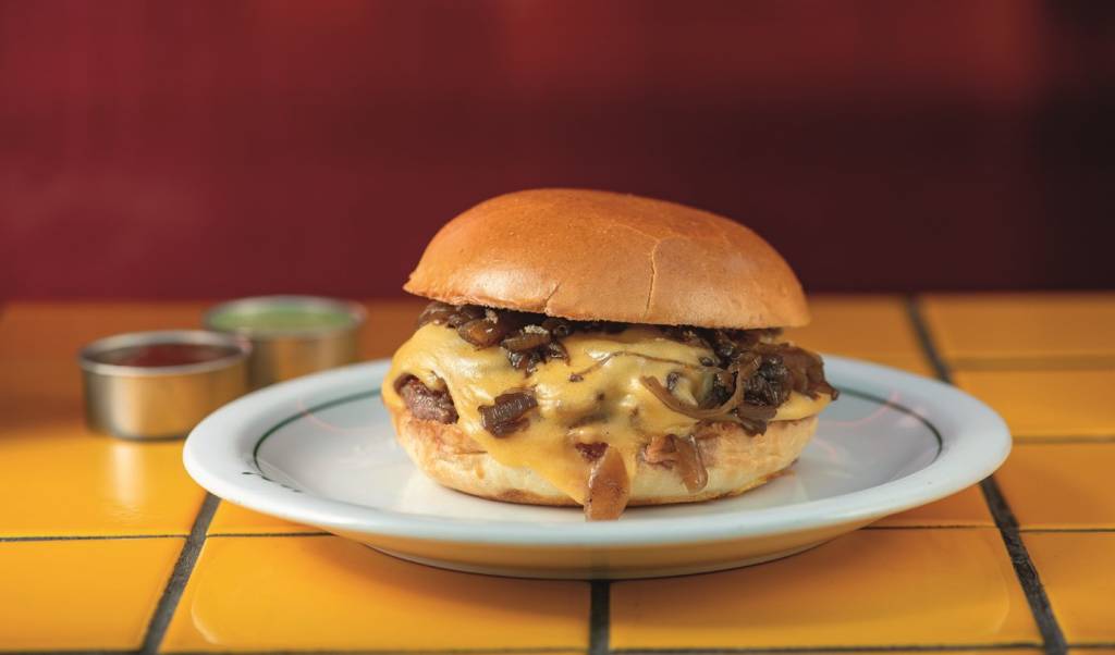 Conheça a hamburgueria Coringa do Beco em ponto turístico da Vila Madalena