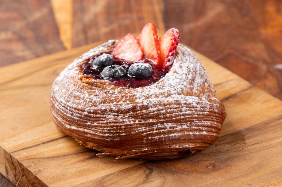 Arteno Boulangerie: folhado de frutas vermelhas Arteno Boulangerie: folhado de frutas vermelhas