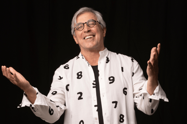 Ivan Lins faz show especial de 80 anos com grande repertório