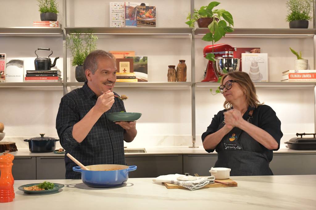 Cozinha do Lorençato recebe Carla Pernambuco