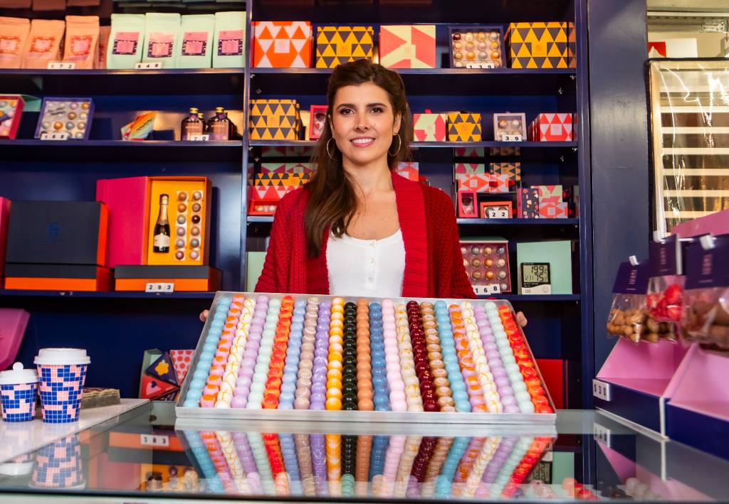 Mica Crafted Chocolates distribui 10 mil bombons de graça