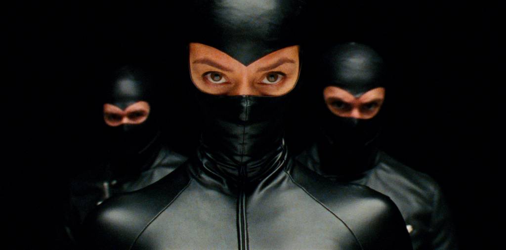 ‘O Brilho do Diamante Secreto’ desafia limites da tela com história febril